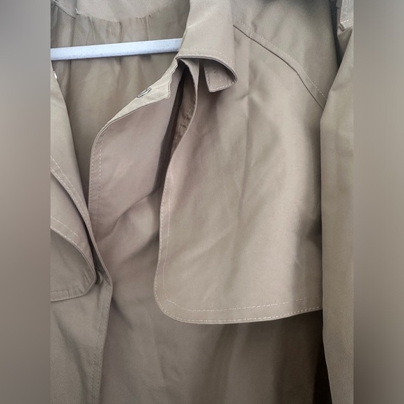 Raglan Sleeve Double Breasted Belted Trench Coat - Picture 6 of 8